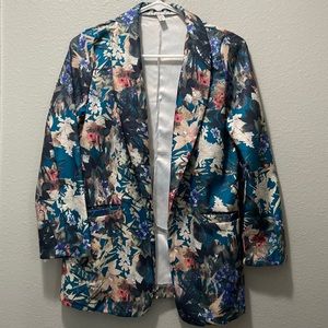 Blazer with shorts and belt